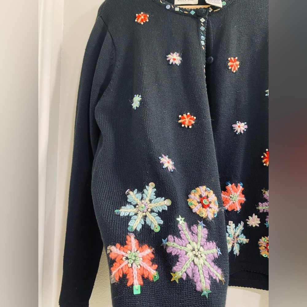 Vintage White Stag Black Beaded Snowflake Embroidered Cardigan XL Grandma Core - Picture 8 of 8